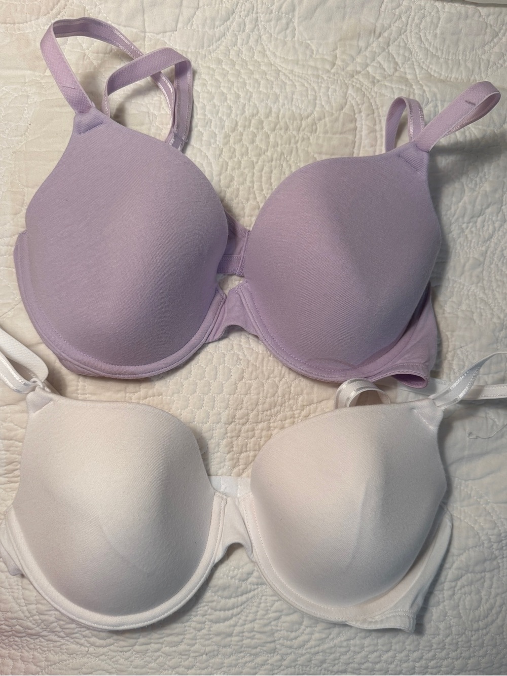Fruit of the Loom Lavender and White T-Shirt Bras - Molded Cups 2 pack
